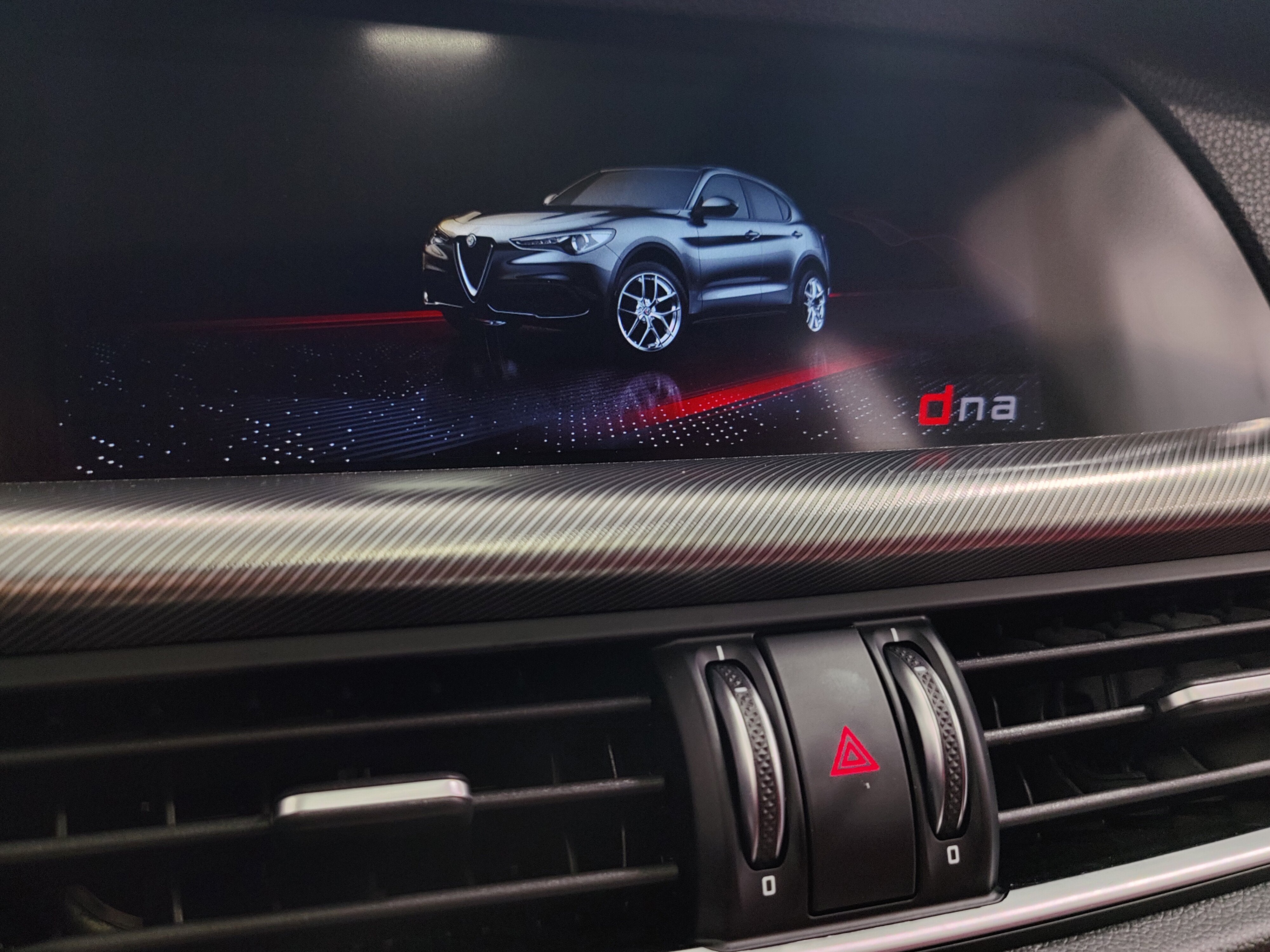 2023 Alfa Romeo Stelvio Veloce AWD w/Sunroof & Nav