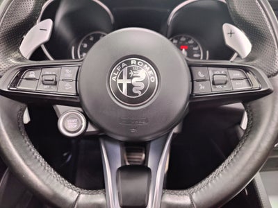 2023 Alfa Romeo Stelvio Veloce AWD w/Sunroof & Nav