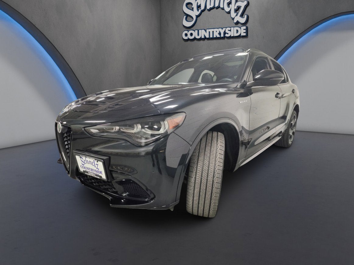 2024 Alfa Romeo Stelvio Veloce AWD w/Sunroof/Nav