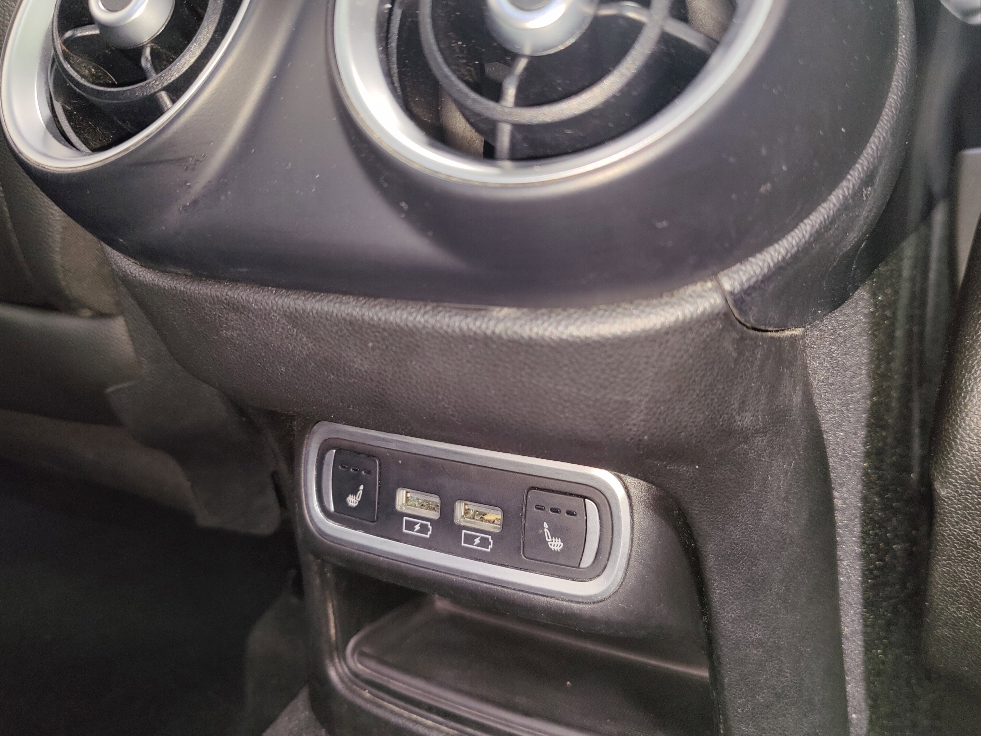 2024 Alfa Romeo Stelvio Veloce AWD w/Sunroof/Nav