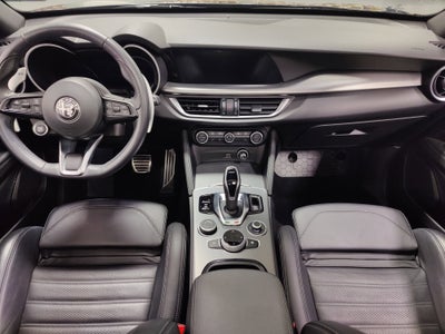 2024 Alfa Romeo Stelvio Veloce AWD w/Sunroof/Nav