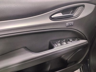 2024 Alfa Romeo Stelvio Veloce AWD w/Sunroof/Nav