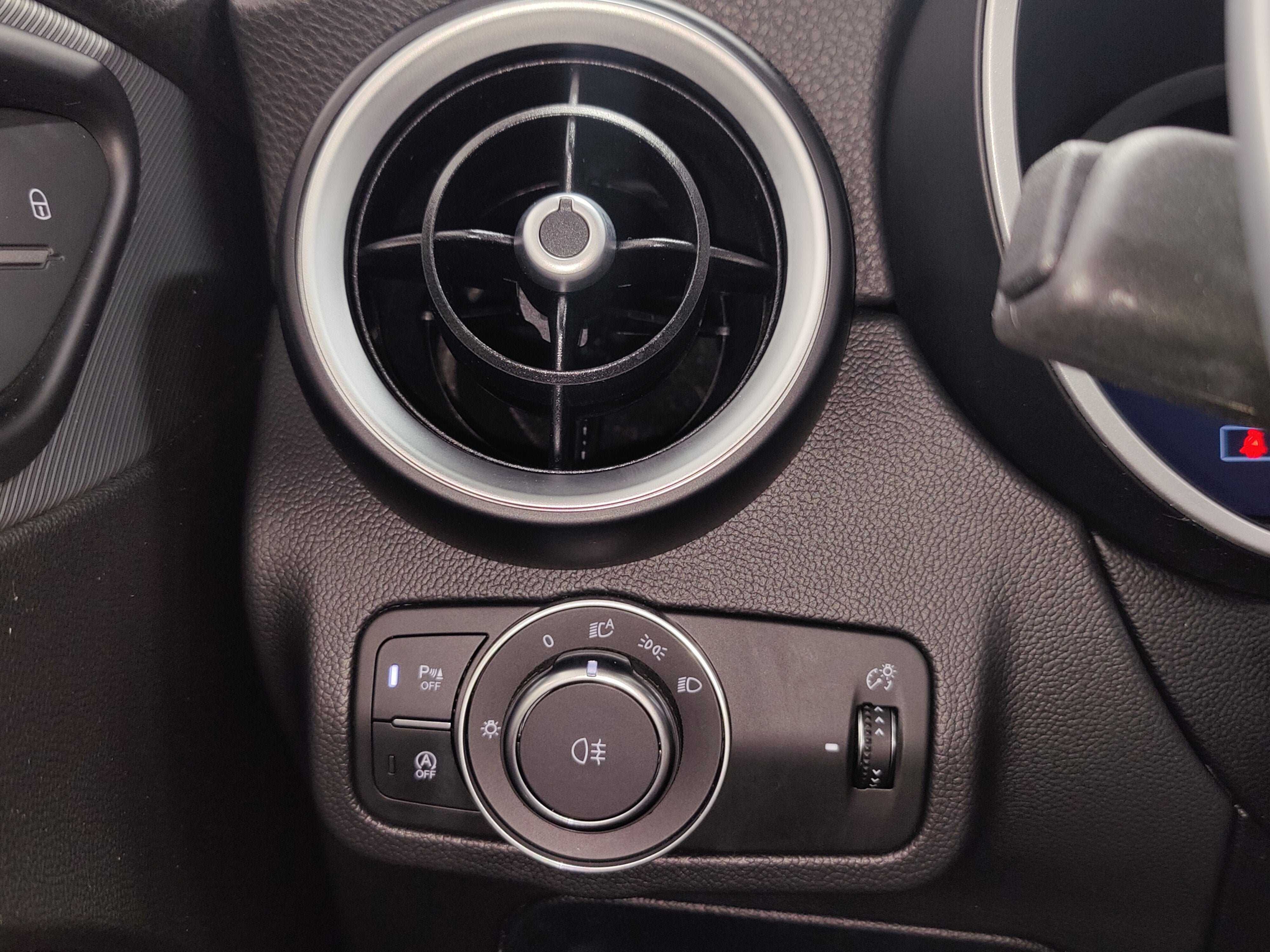 2024 Alfa Romeo Stelvio Veloce AWD w/Sunroof/Nav