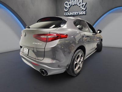2022 Alfa Romeo Stelvio Ti AWD w/Sunroof & Nav