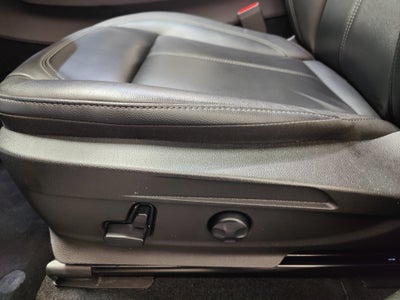 2022 Alfa Romeo Stelvio Ti AWD w/Sunroof & Nav