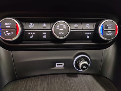 2022 Alfa Romeo Stelvio Ti AWD w/Sunroof & Nav