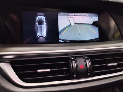 2022 Alfa Romeo Stelvio Ti AWD w/Sunroof & Nav