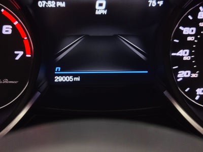 2022 Alfa Romeo Stelvio Ti AWD w/Sunroof & Nav