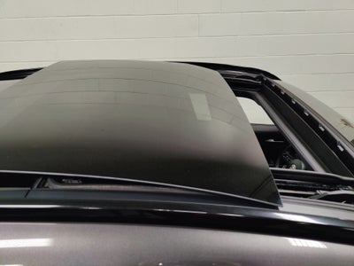 2022 Alfa Romeo Stelvio Ti AWD w/Sunroof & Nav