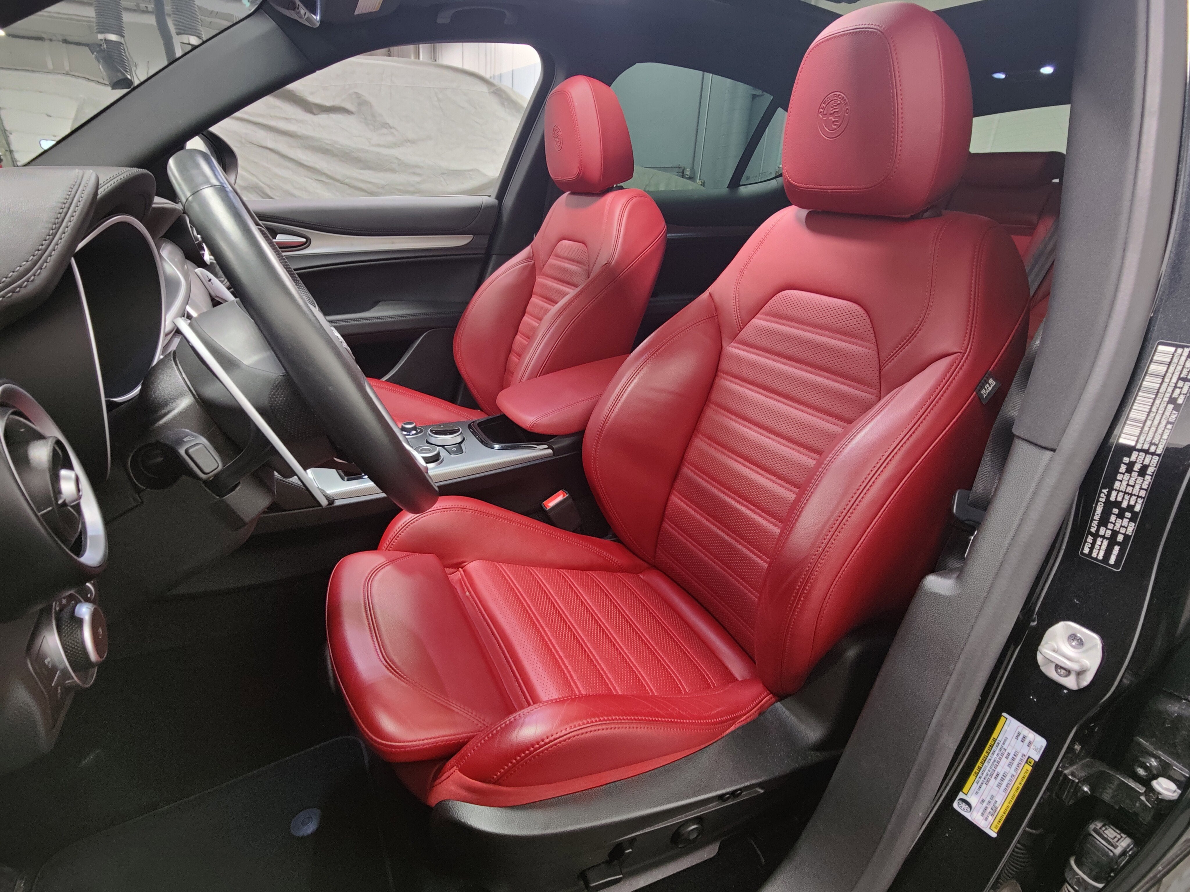 2024 Alfa Romeo Stelvio Premium Veloce AWD w/Sunroof/Activ Asst