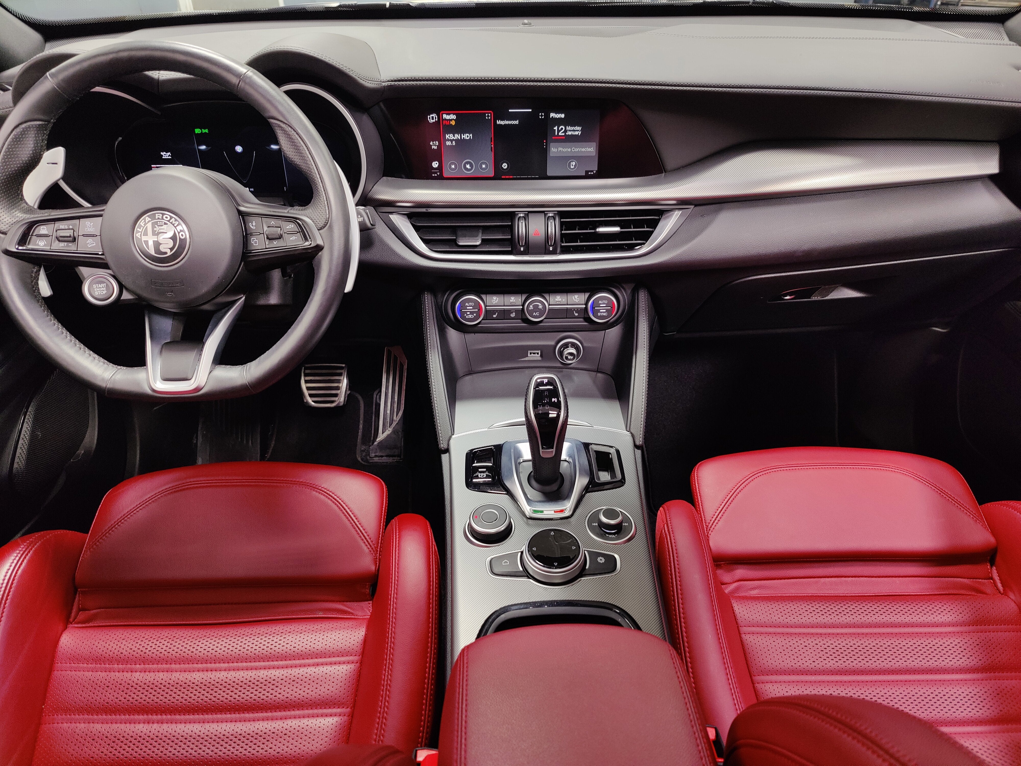 2024 Alfa Romeo Stelvio Premium Veloce AWD w/Sunroof/Activ Asst