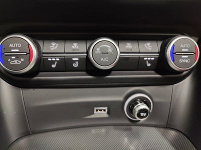 2024 Alfa Romeo Stelvio Premium Veloce AWD w/Sunroof/Activ Asst