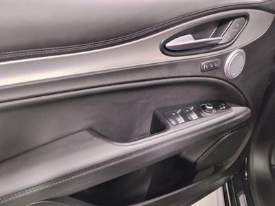 2024 Alfa Romeo Stelvio Premium Veloce AWD w/Sunroof/Activ Asst
