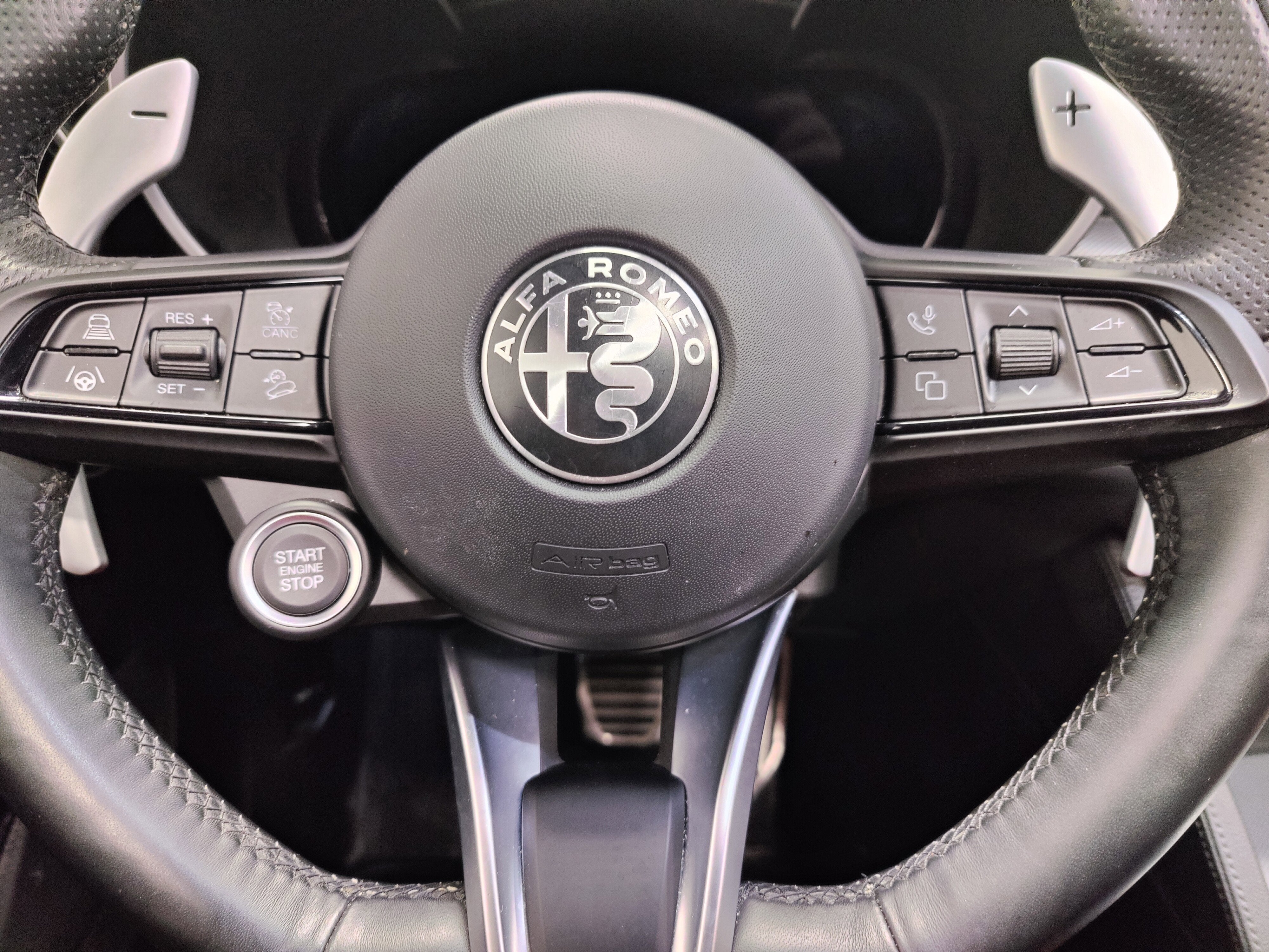 2024 Alfa Romeo Stelvio Premium Veloce AWD w/Sunroof/Activ Asst