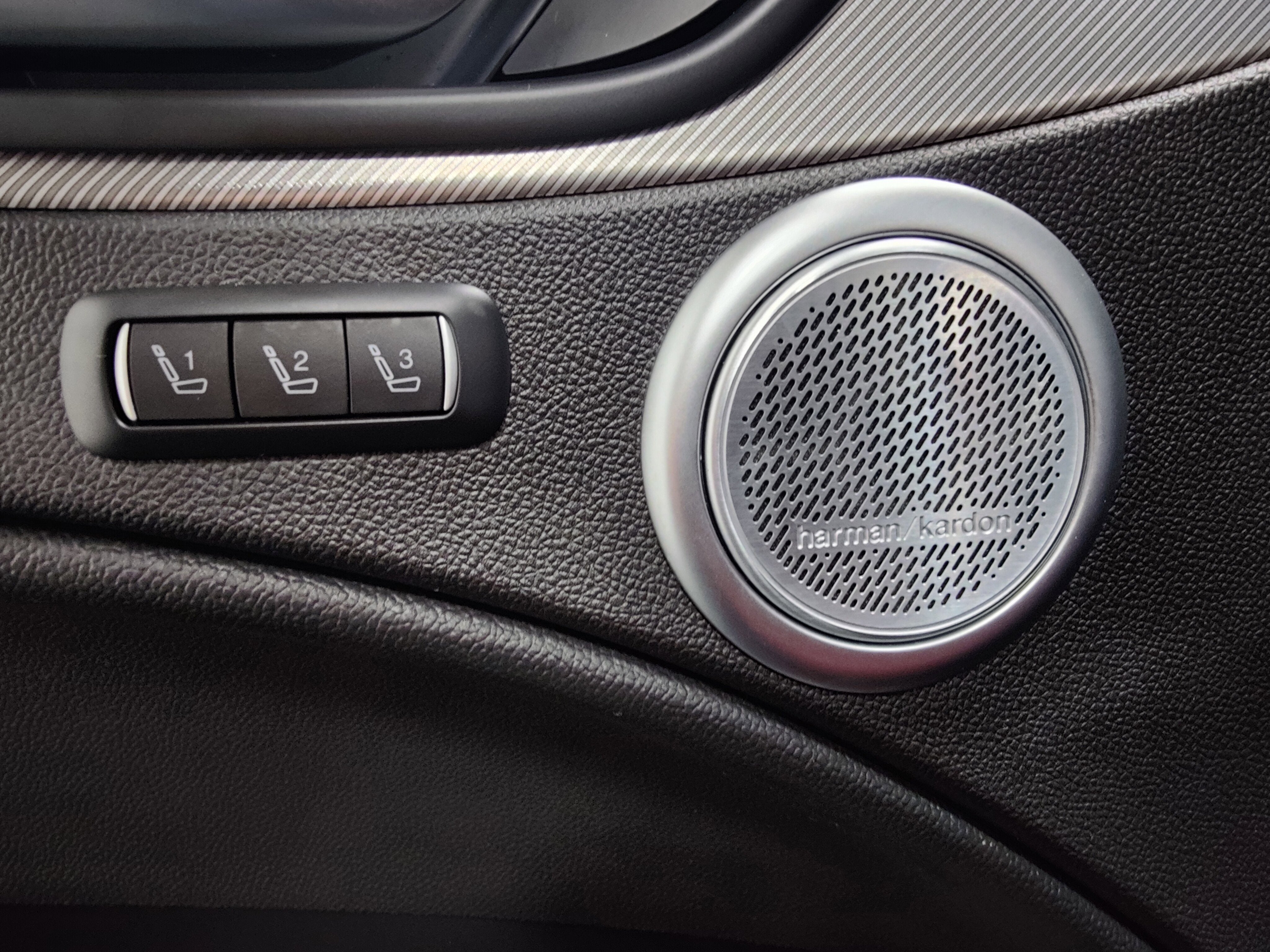 2024 Alfa Romeo Stelvio Premium Veloce AWD w/Sunroof/Activ Asst