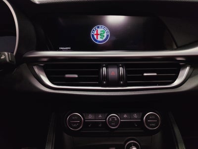 2024 Alfa Romeo Stelvio Veloce AWD w/Sunroof/Activ Asst