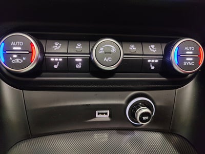2024 Alfa Romeo Stelvio Veloce AWD w/Sunroof/Activ Asst