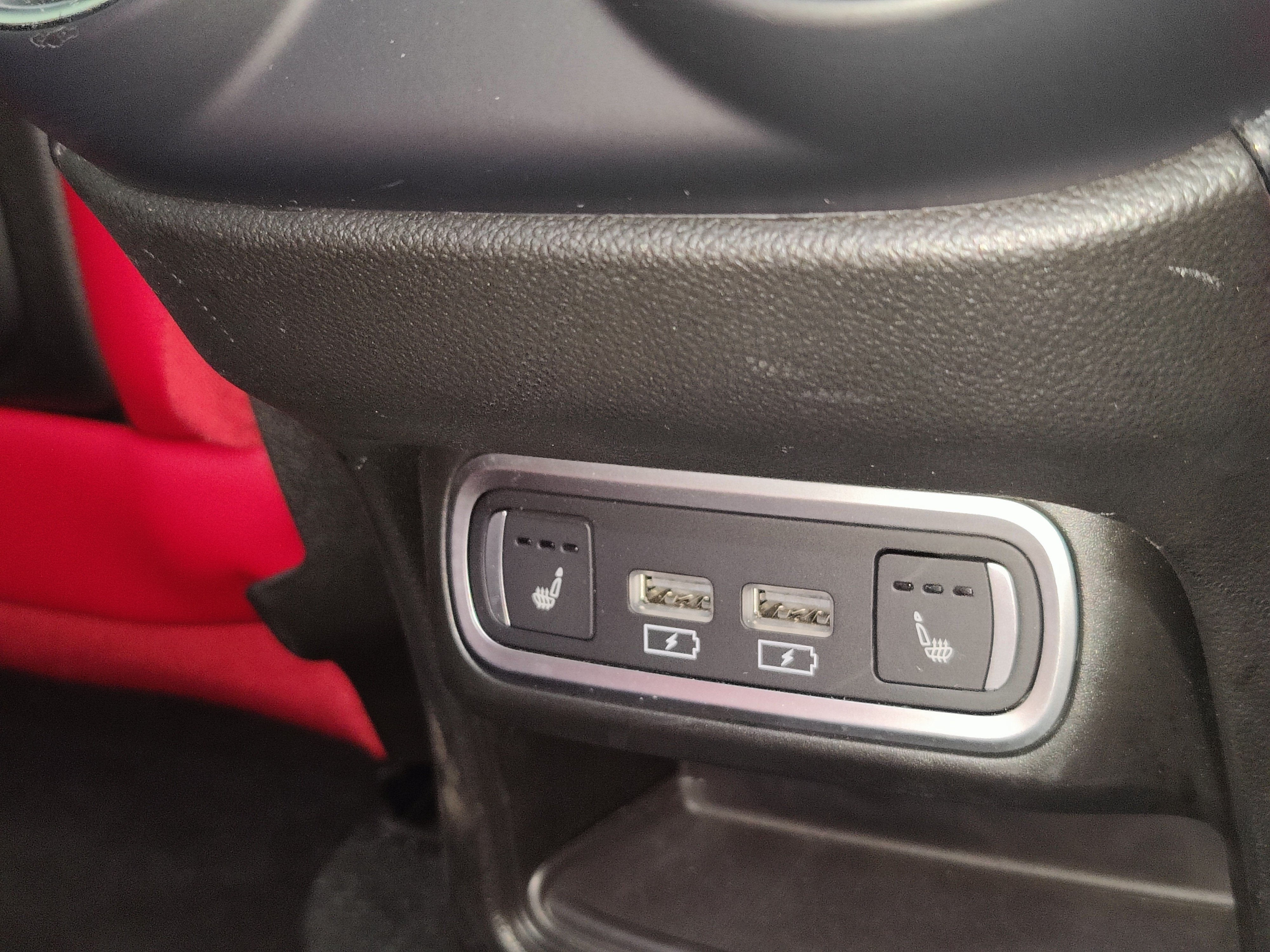 2024 Alfa Romeo Stelvio Veloce AWD w/Sunroof/Nav/Activ Asst