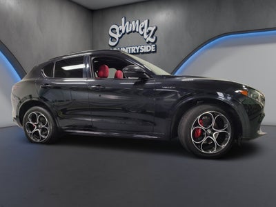 2024 Alfa Romeo Stelvio Veloce AWD w/Sunroof/Nav/Activ Asst