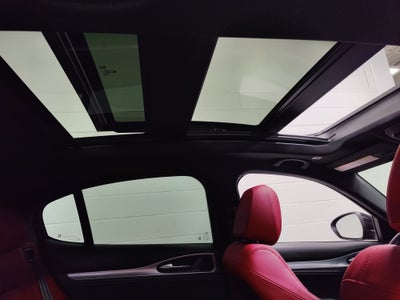 2024 Alfa Romeo Stelvio Veloce AWD w/Sunroof/Nav/Activ Asst