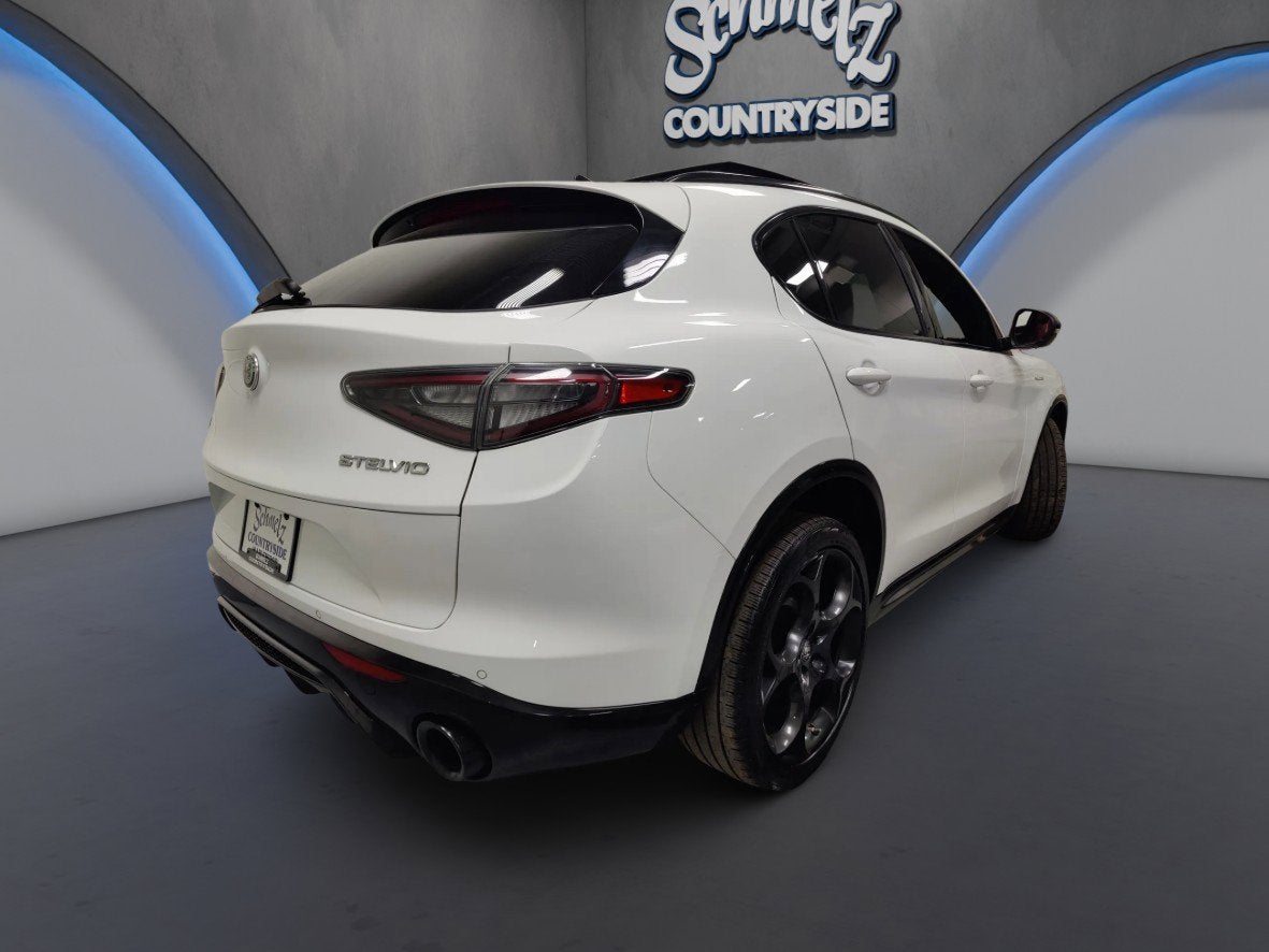 2024 Alfa Romeo Stelvio Veloce AWD w/Activ Assist