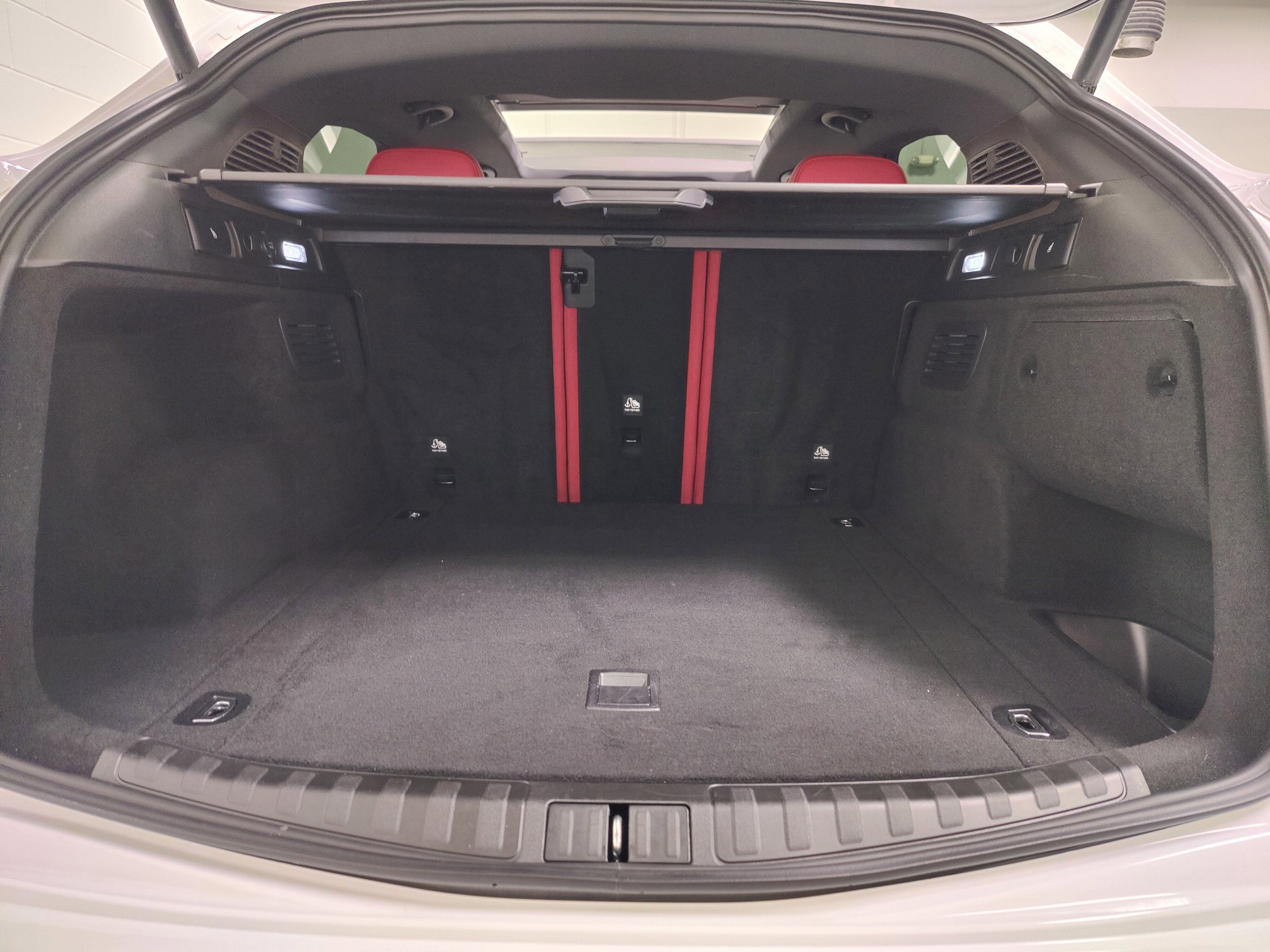 2024 Alfa Romeo Stelvio Veloce AWD w/Activ Assist