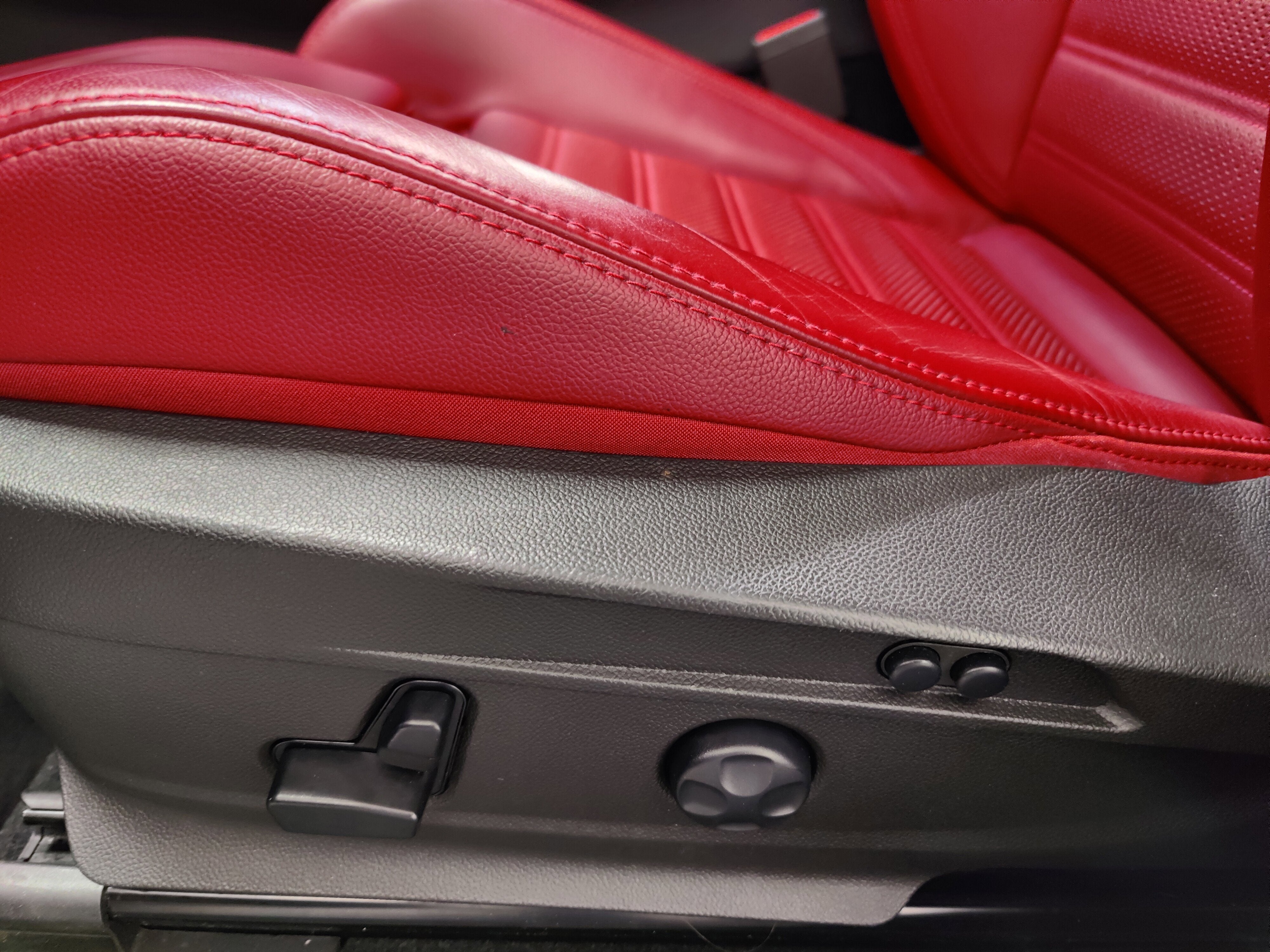 2024 Alfa Romeo Stelvio Veloce AWD w/Activ Assist