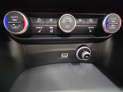 2024 Alfa Romeo Stelvio Premium Veloce AWD w/Sunroof/Activ Asst