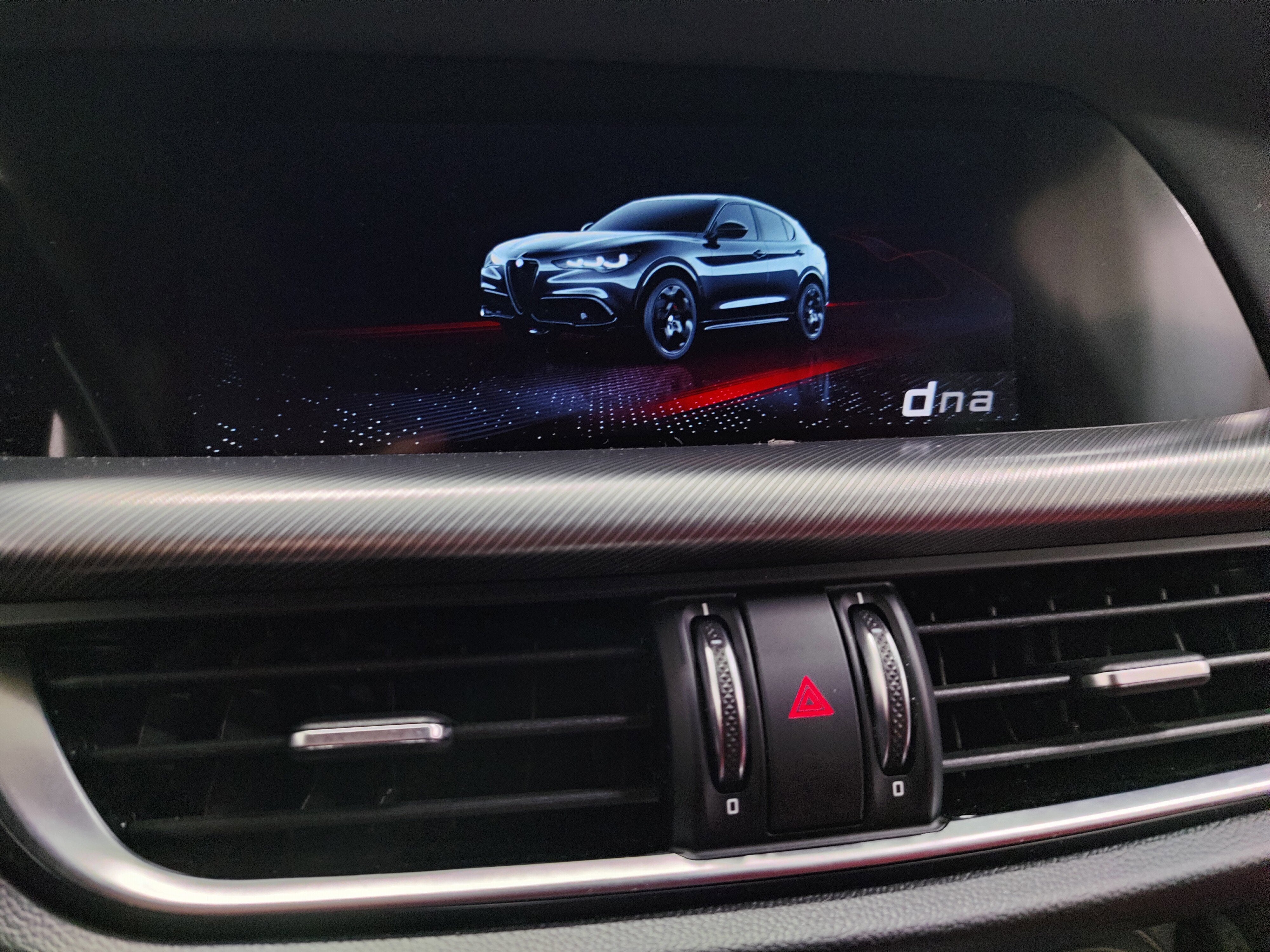 2024 Alfa Romeo Stelvio Premium Veloce AWD w/Sunroof/Activ Asst