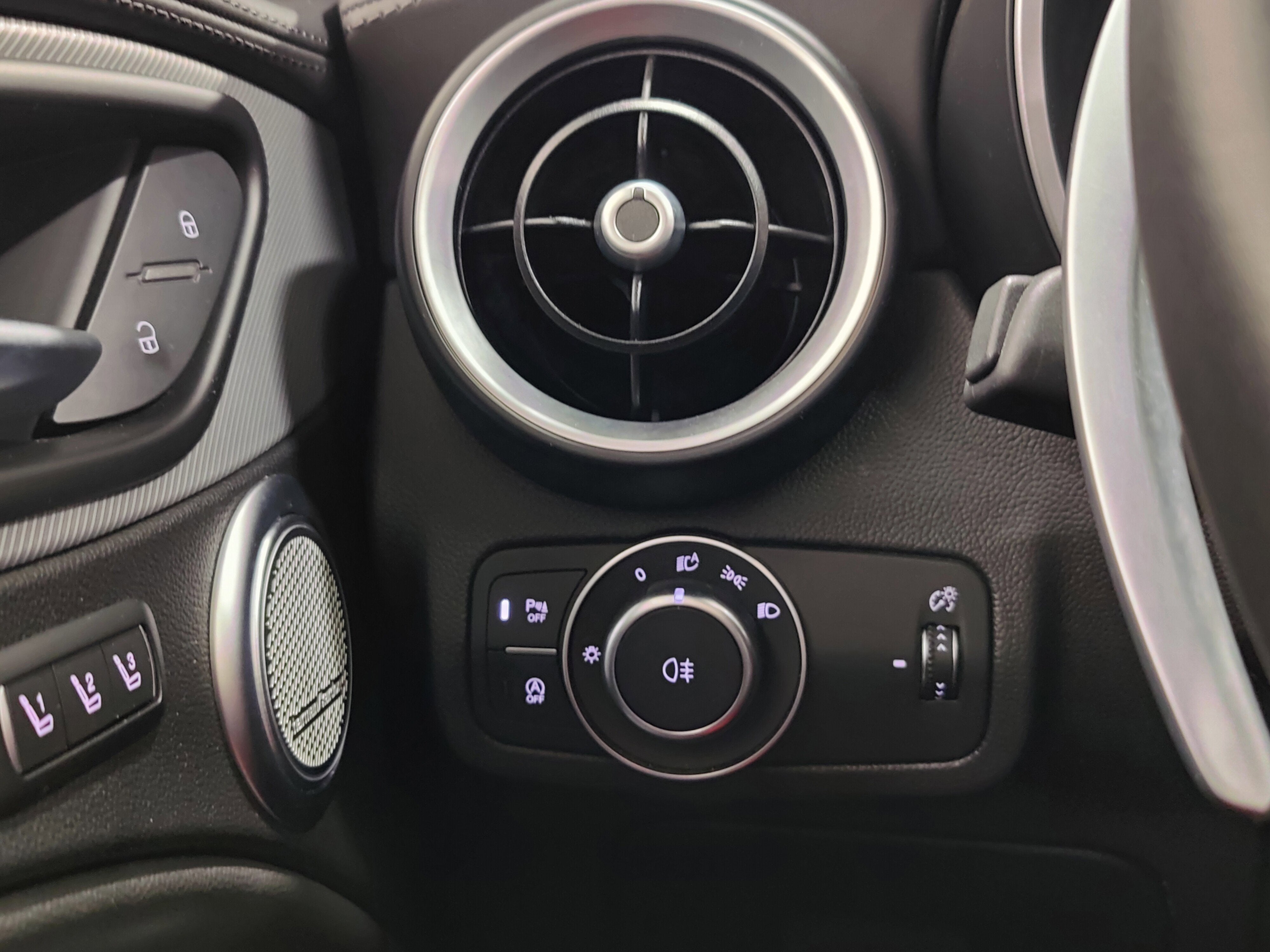 2024 Alfa Romeo Stelvio Premium Veloce AWD w/Sunroof/Activ Asst