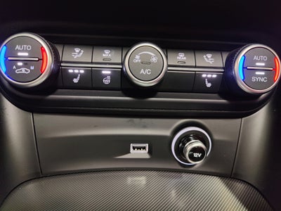 2024 Alfa Romeo Stelvio Veloce AWD Premium w/Sunroof/Nav