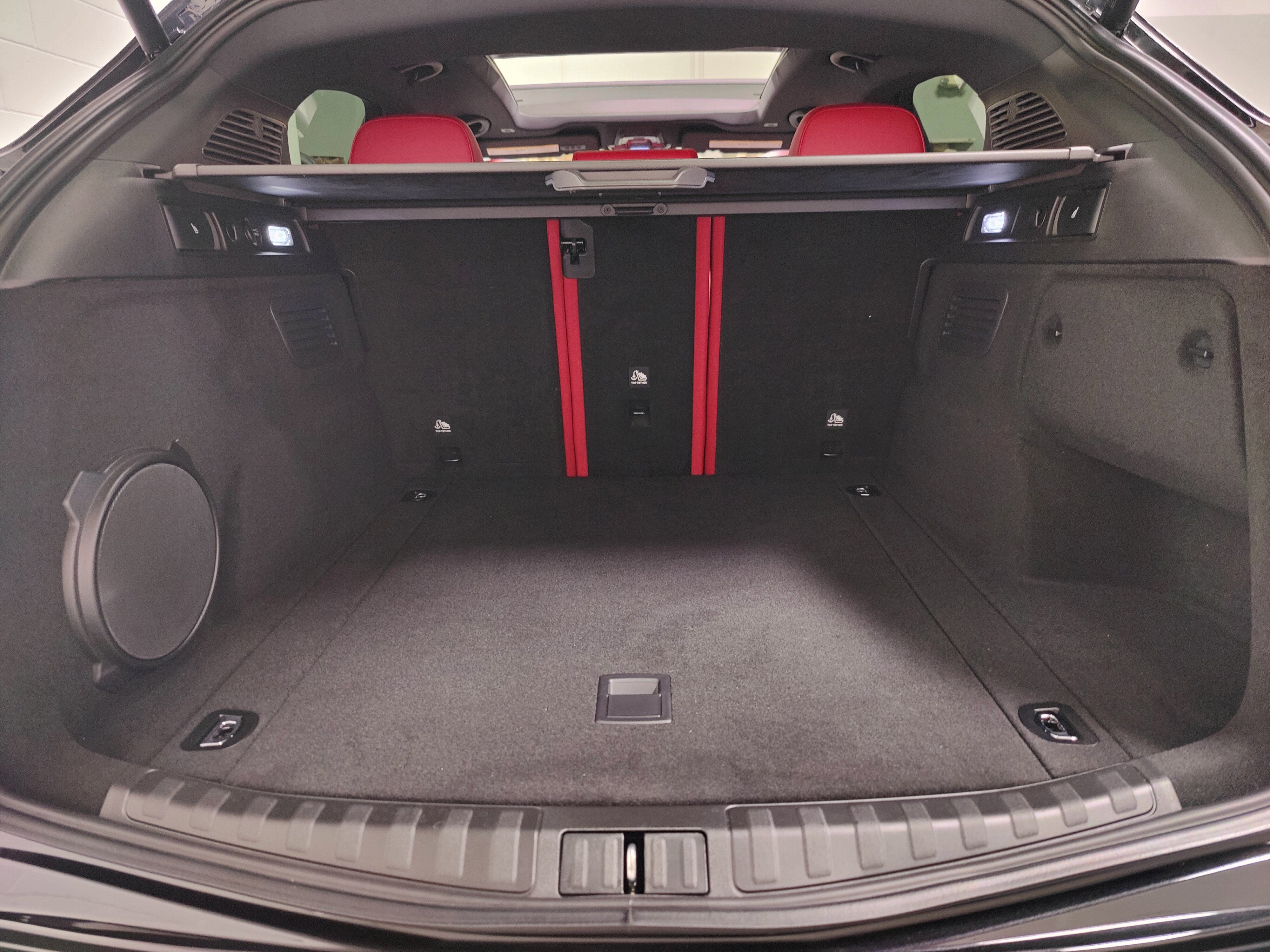 2024 Alfa Romeo Stelvio Veloce AWD Premium w/Sunroof/Nav