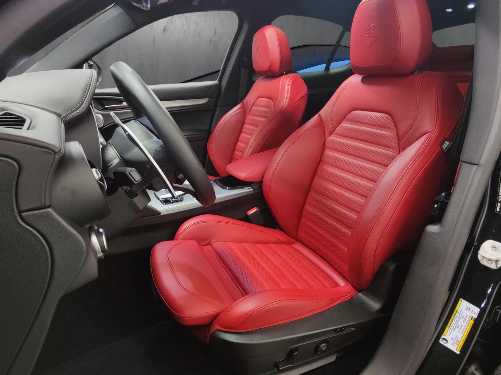 2024 Alfa Romeo Stelvio Veloce AWD Premium w/Sunroof/Nav