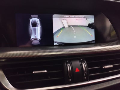 2024 Alfa Romeo Stelvio Veloce AWD Premium w/Sunroof/Nav