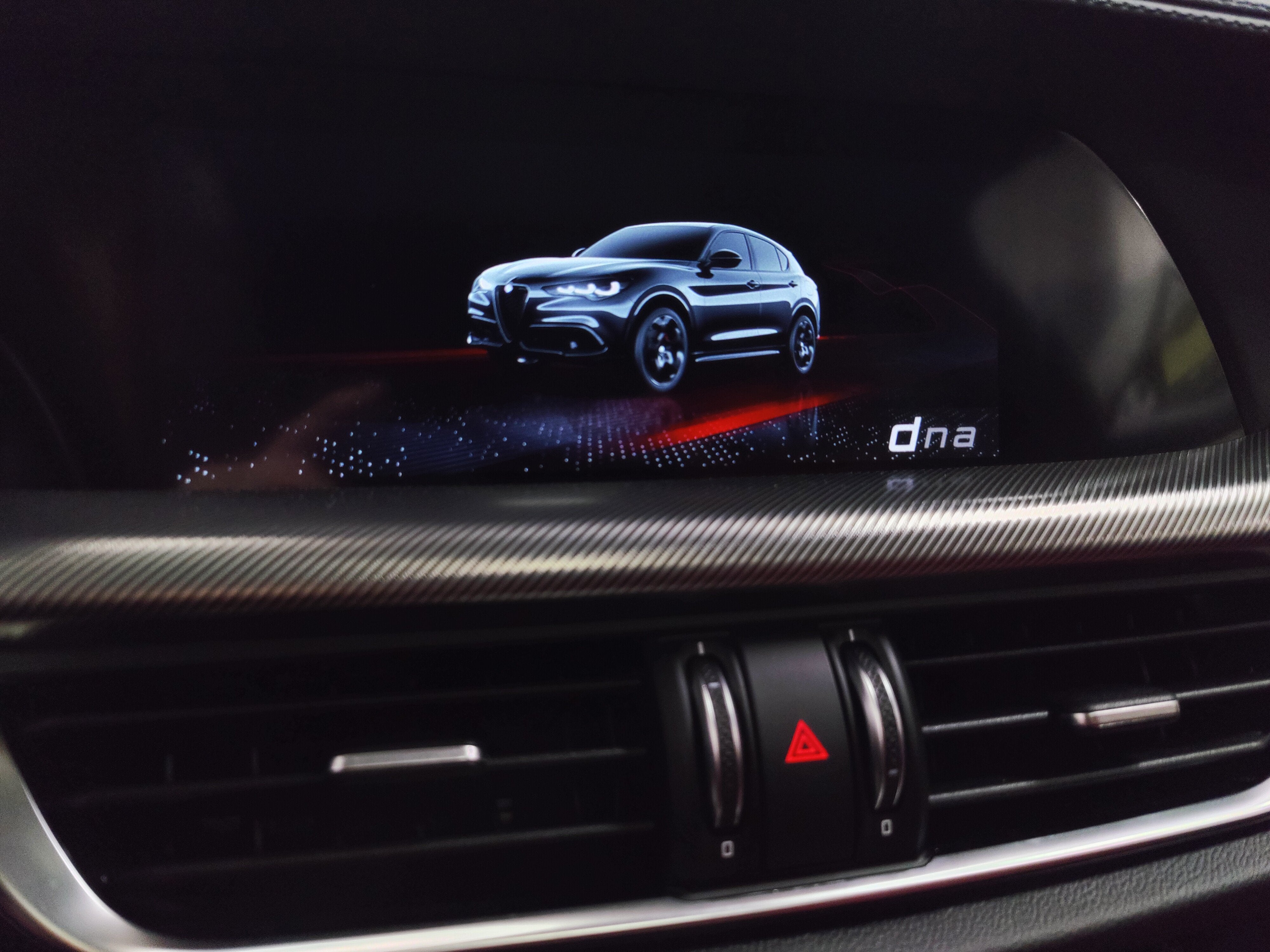 2024 Alfa Romeo Stelvio Veloce AWD Premium w/Sunroof/Nav