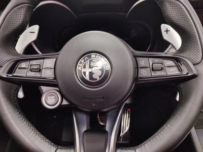 2024 Alfa Romeo Stelvio Veloce AWD Premium w/Sunroof/Nav