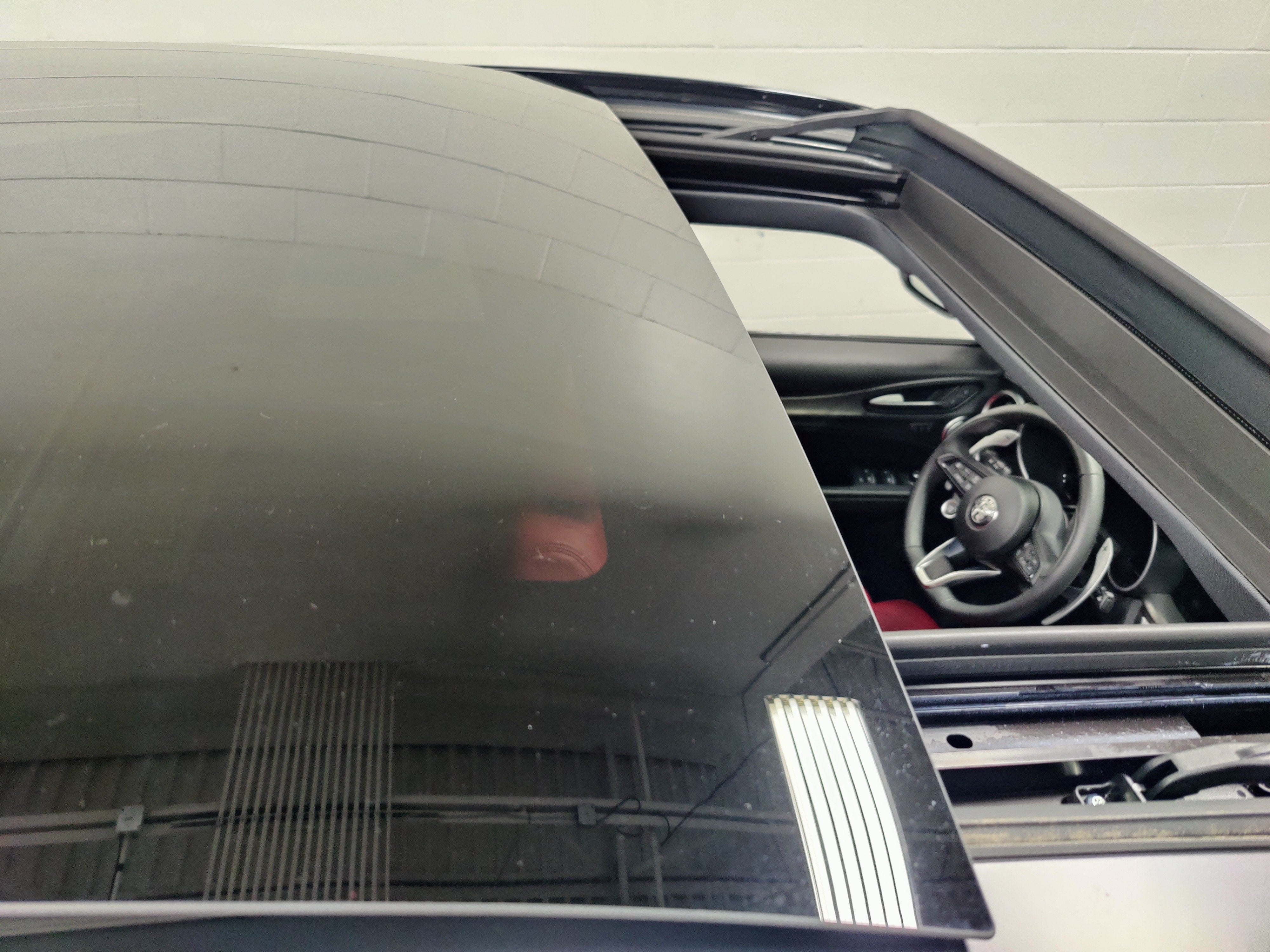 2024 Alfa Romeo Stelvio Veloce AWD Premium w/Sunroof/Nav
