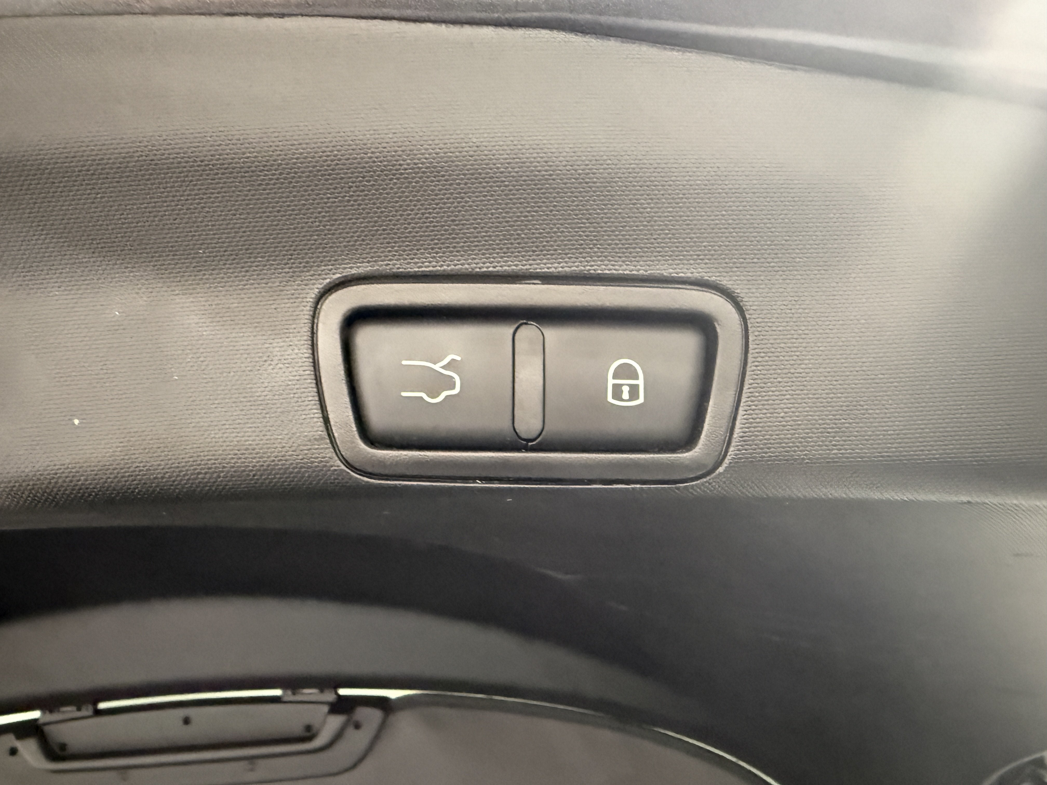 2023 Alfa Romeo Stelvio Ti AWD w/Sunroof & Nav