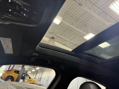 2023 Alfa Romeo Stelvio Ti AWD w/Sunroof & Nav