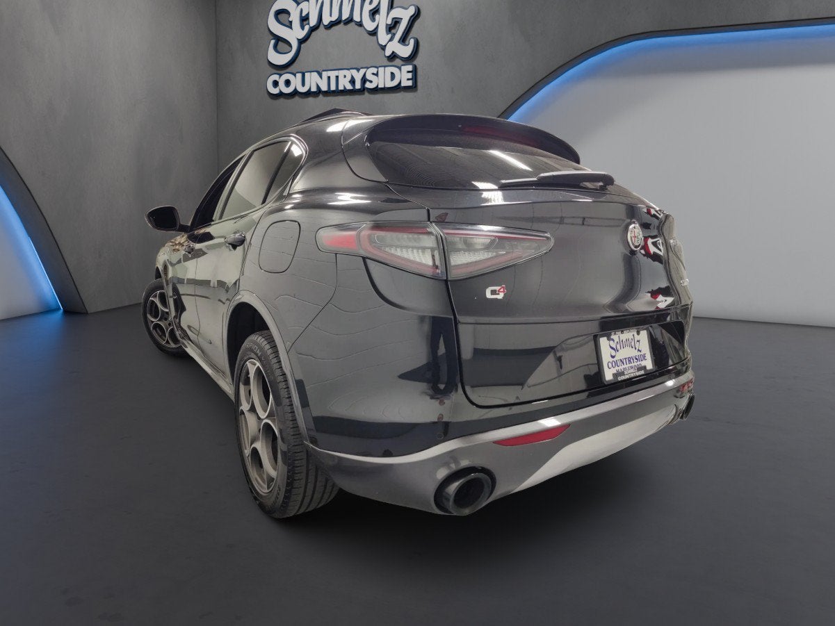 2024 Alfa Romeo Stelvio Ti AWD w/Sunroof & Nav