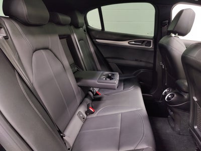 2024 Alfa Romeo Stelvio Ti AWD w/Sunroof & Nav