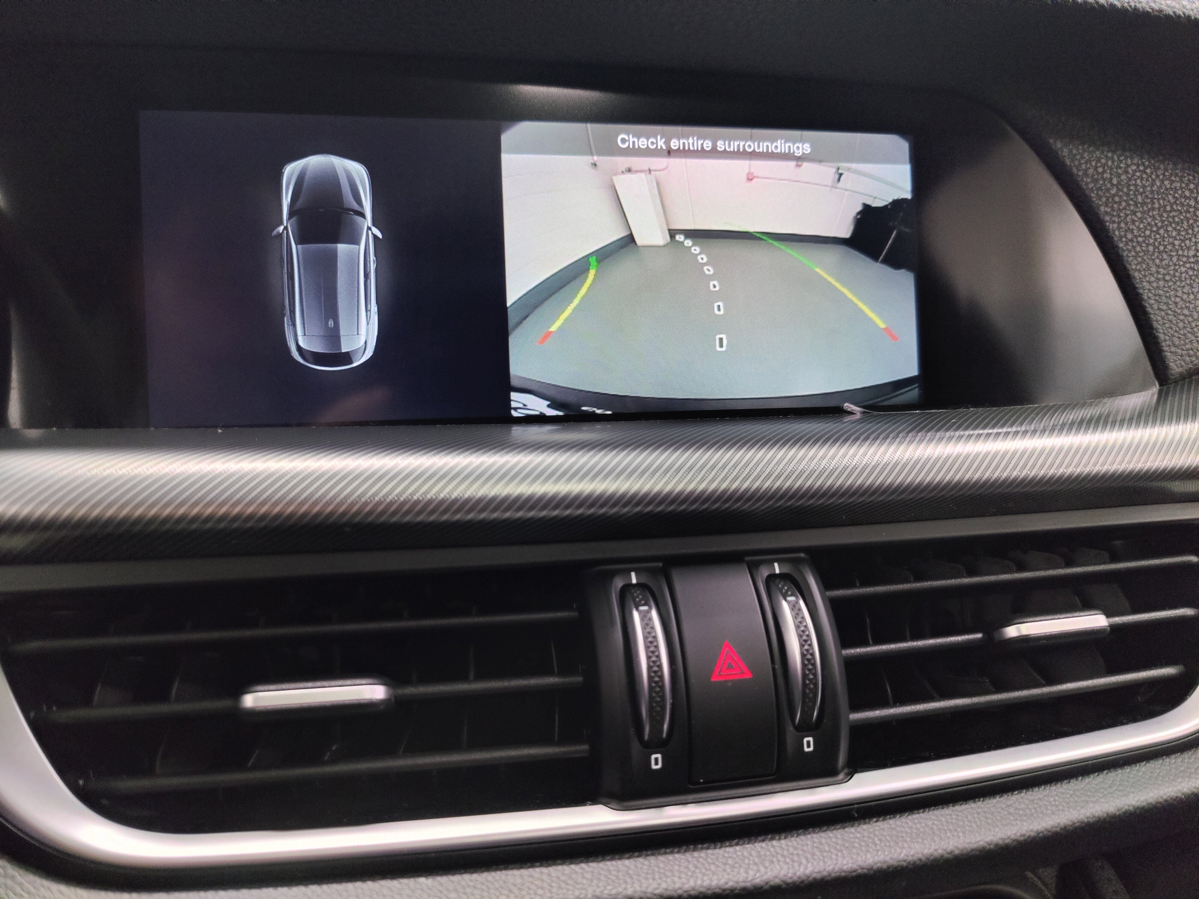 2024 Alfa Romeo Stelvio Ti AWD w/Sunroof & Nav
