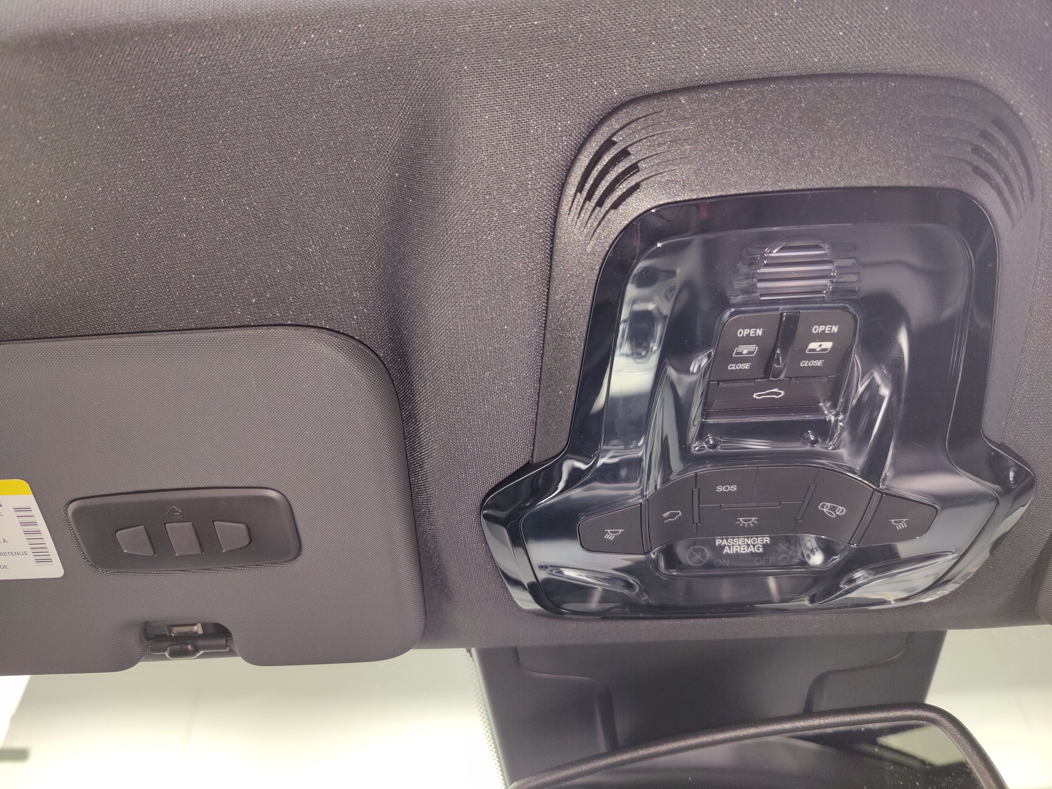 2024 Alfa Romeo Stelvio Ti AWD w/Sunroof & Nav