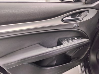 2024 Alfa Romeo Stelvio Ti AWD w/Sunroof & Nav