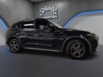 2024 Alfa Romeo Stelvio Ti AWD w/Sunroof & Nav