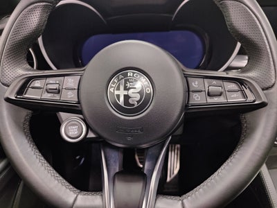 2024 Alfa Romeo Stelvio Ti AWD w/Sunroof & Nav