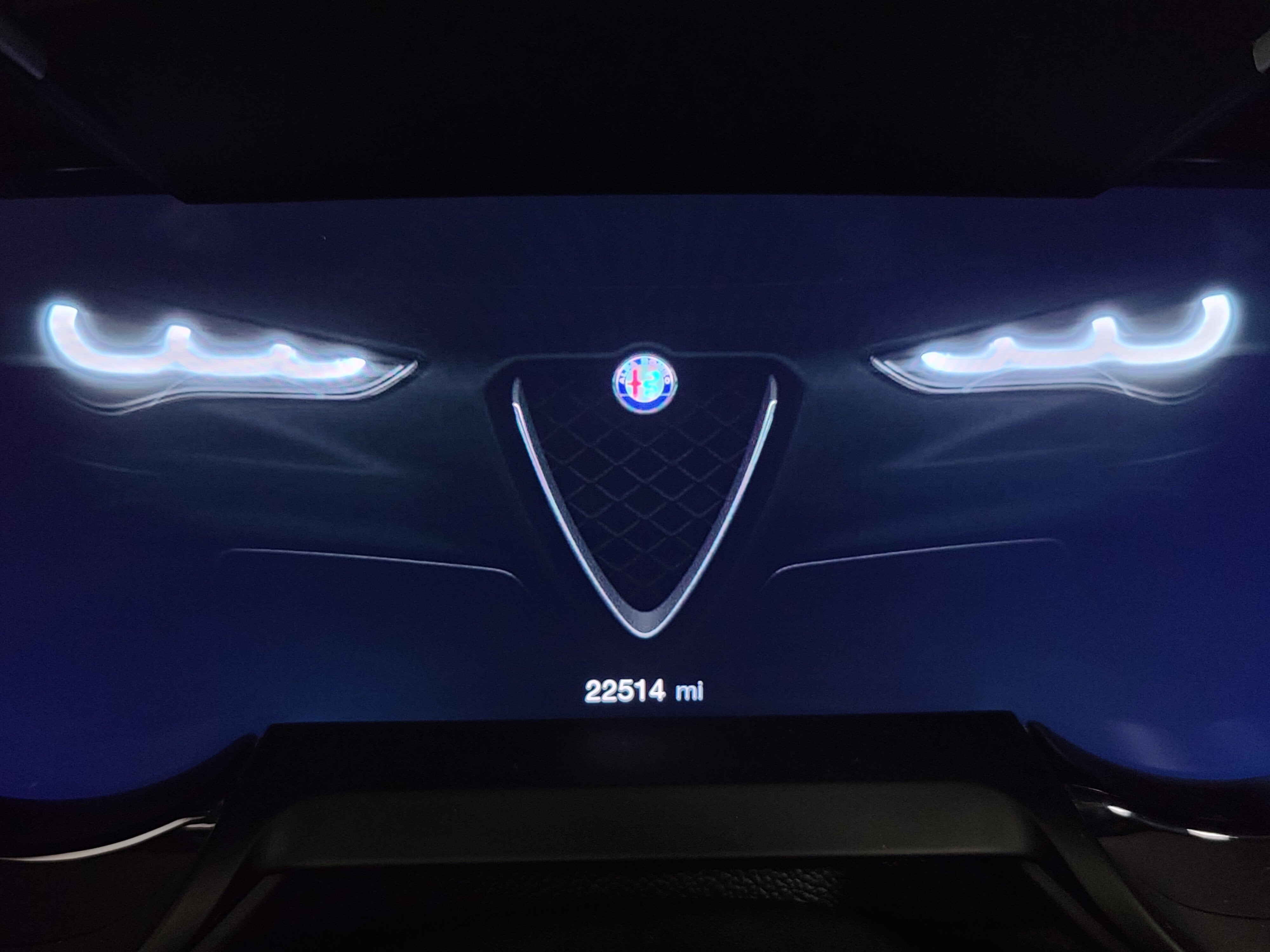 2024 Alfa Romeo Stelvio Ti AWD w/Sunroof & Nav