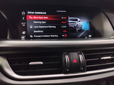 2024 Alfa Romeo Stelvio Ti AWD w/Sunroof & Nav