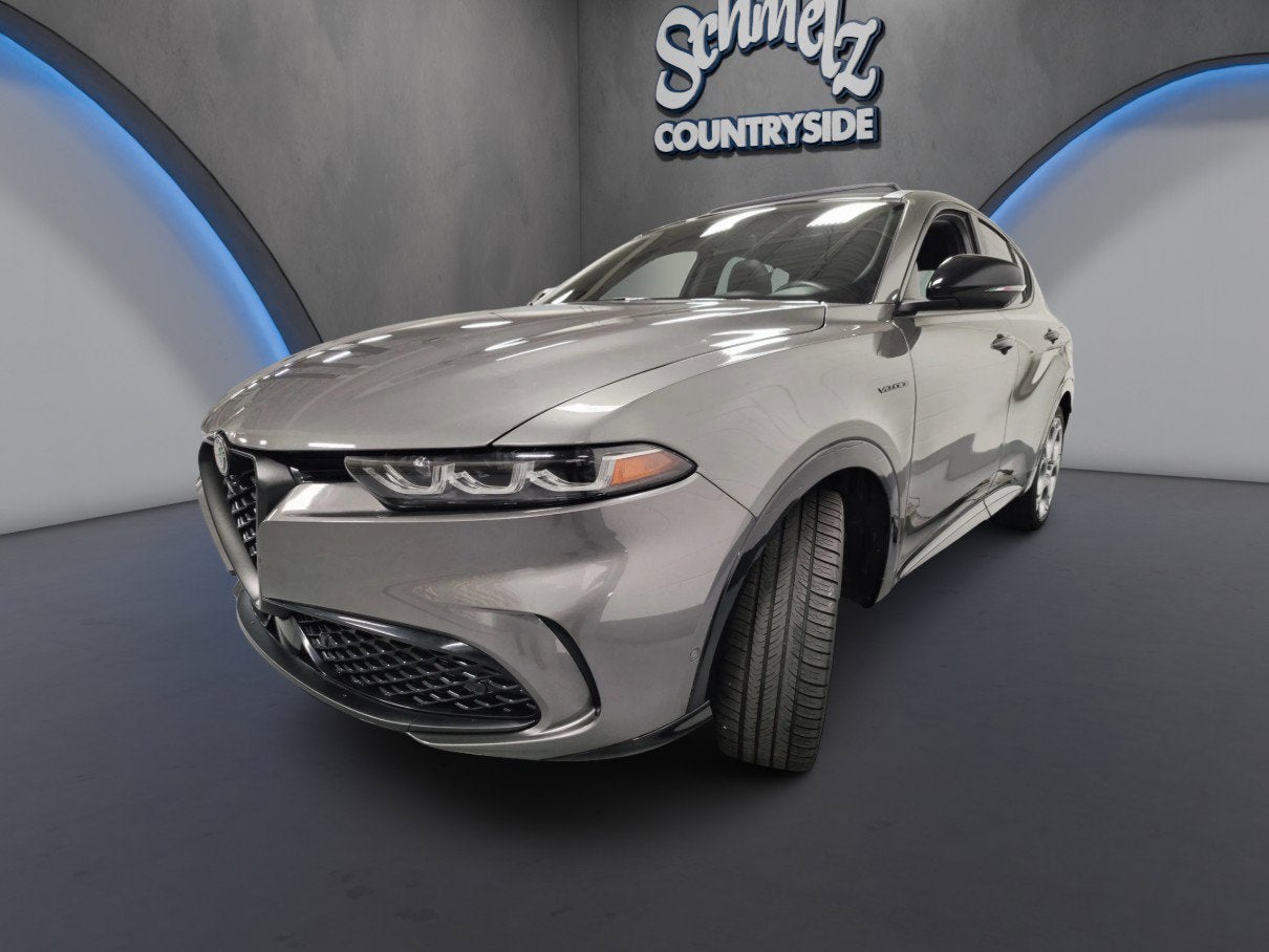 2025 Alfa Romeo Tonale Veloce Premium EAWD w/Sunroof & Activ