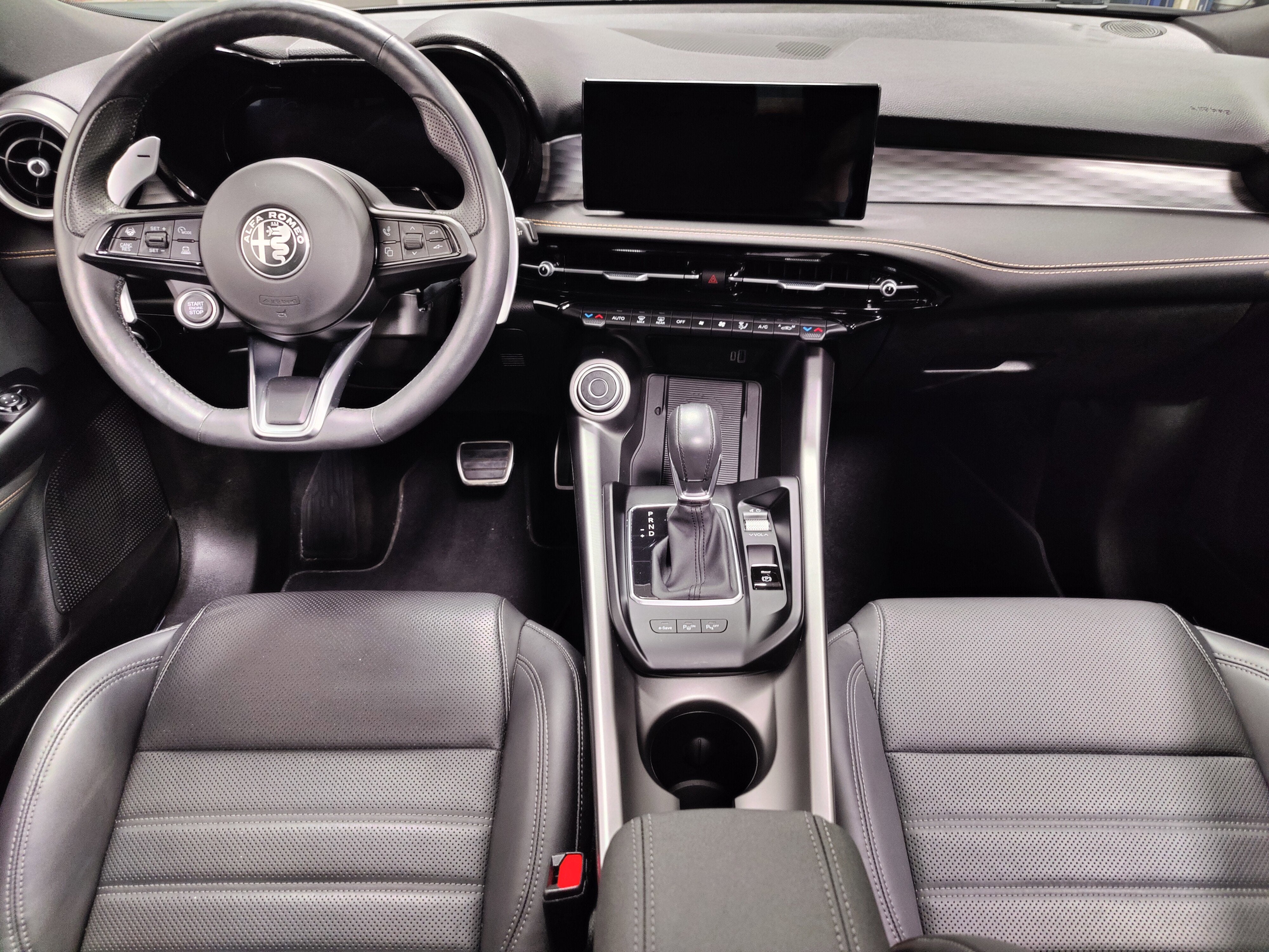 2025 Alfa Romeo Tonale Veloce Premium EAWD w/Sunroof & Activ